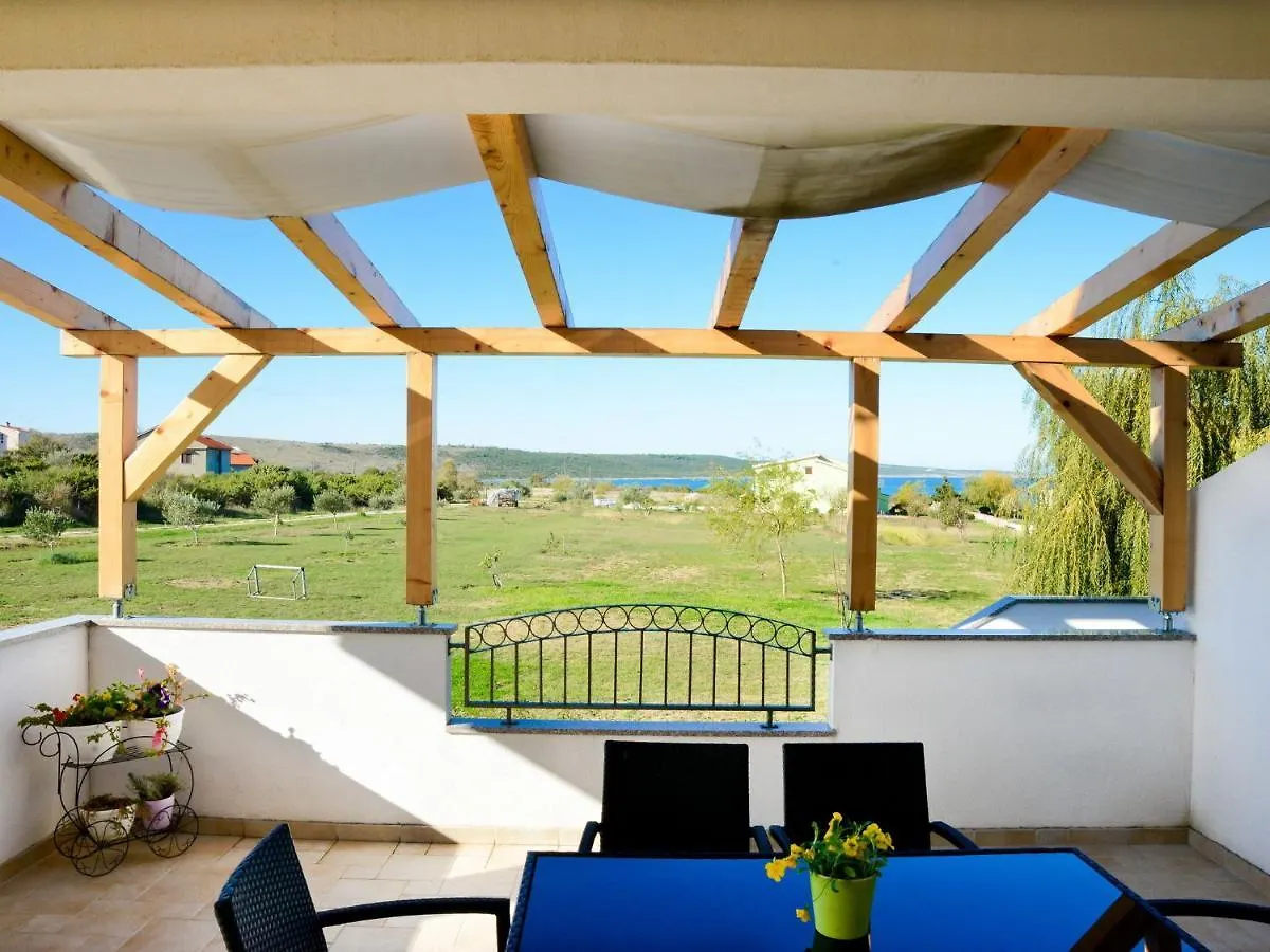 Refreshing Apartment In Ljubac With Shared Garden Ljubac (Zadar)